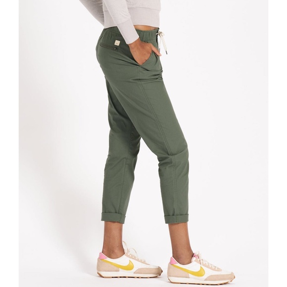 Vuori Green Straight Leg Pants - Picture 2 of 12